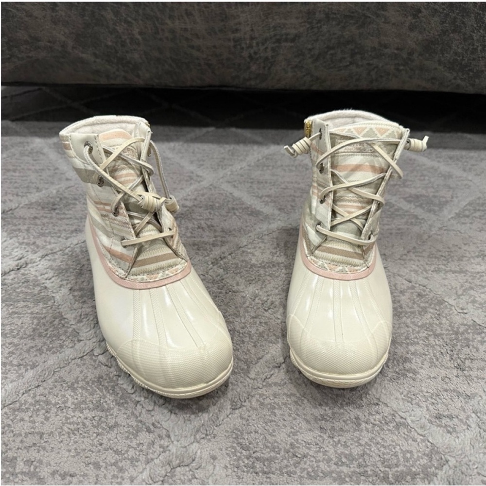 Sperry Saltwater Textured Stripe Duck Boots 7